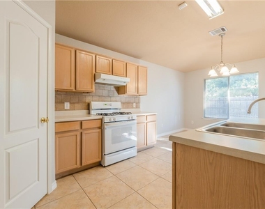 1506 Mayapple St - Photo Thumbnail 6