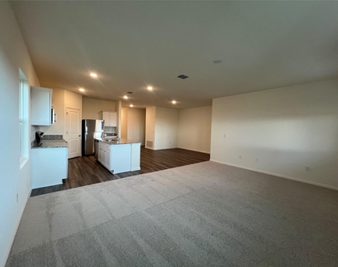 124 Rother Pl - Photo Thumbnail 6