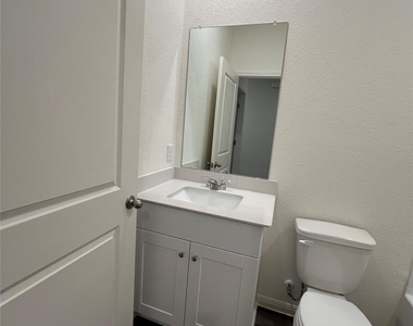 124 Rother Pl - Photo Thumbnail 9