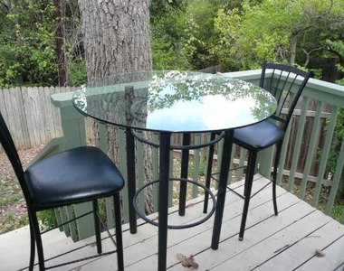 9100 Wildridge Dr - Photo Thumbnail 7