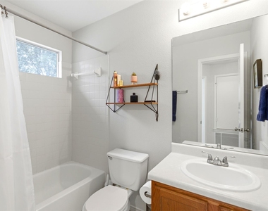 185 Sampson - Photo Thumbnail 20