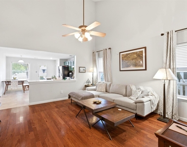 185 Sampson - Photo Thumbnail 11