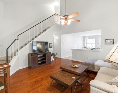 185 Sampson - Photo Thumbnail 10