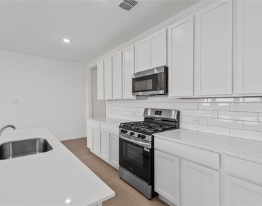 172 Rodney Boat Rd - Photo Thumbnail 8