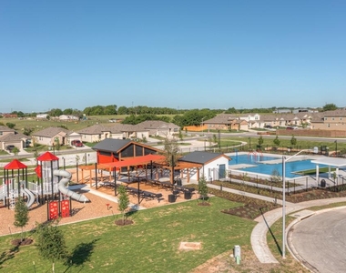 393 Apache Plum Dr - Photo Thumbnail 27