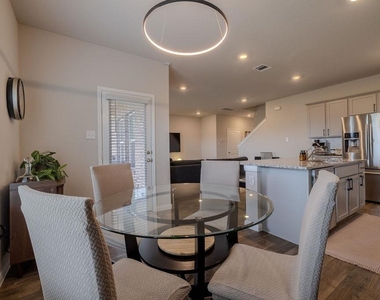 393 Apache Plum Dr - Photo Thumbnail 10