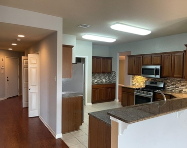2516 Pearson Way - Photo Thumbnail 7