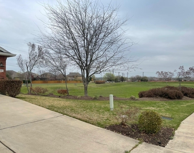 2516 Pearson Way - Photo Thumbnail 26