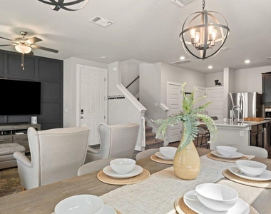 7403 Travertine Spring Dr - Photo Thumbnail 12