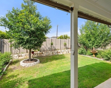 7403 Travertine Spring Dr - Photo Thumbnail 29