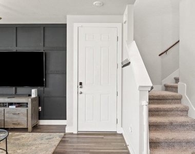 7403 Travertine Spring Dr - Photo Thumbnail 8