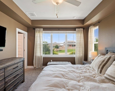 7403 Travertine Spring Dr - Photo Thumbnail 20