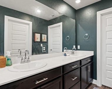 7403 Travertine Spring Dr - Photo Thumbnail 22