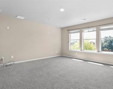303 Payne Stewart Dr - Photo Thumbnail 25