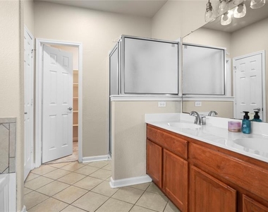 303 Payne Stewart Dr - Photo Thumbnail 19
