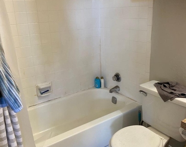 2510 San Gabriel St - Photo Thumbnail 7
