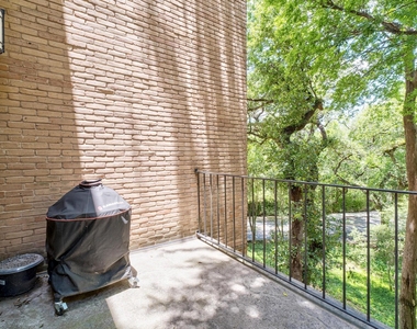 3718 Bridle Path - Photo Thumbnail 26