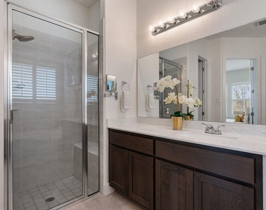 5604 Anaheim Ave - Photo Thumbnail 15