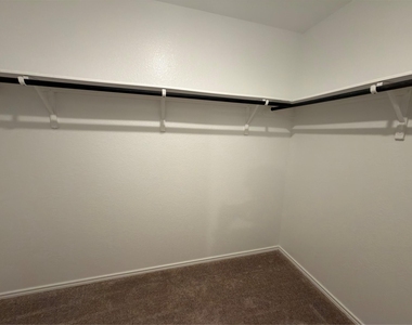 296 Agate Cliff Dr - Photo Thumbnail 17
