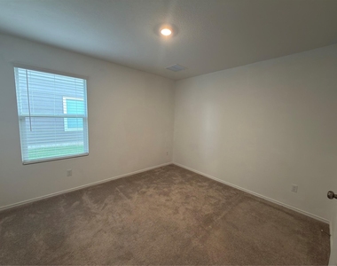 296 Agate Cliff Dr - Photo Thumbnail 20