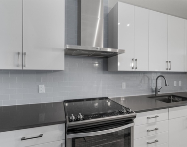 6444 Burnet Rd - Photo Thumbnail 11