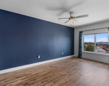 6444 Burnet Rd - Photo Thumbnail 14
