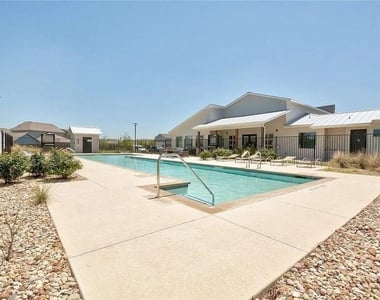 8214 Cottage Rose Dr - Photo Thumbnail 33