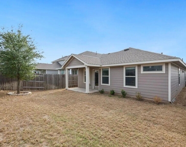 8214 Cottage Rose Dr - Photo Thumbnail 24