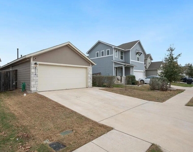 8214 Cottage Rose Dr - Photo Thumbnail 26