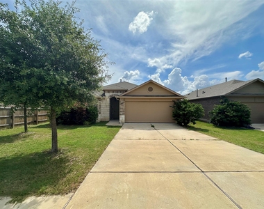 10708 Seguin St - Photo Thumbnail 1