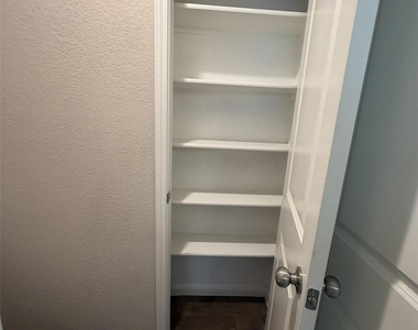 248 Falling Star Ln - Photo Thumbnail 14