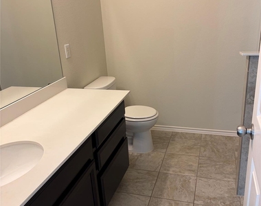 130 Sundown Ave - Photo Thumbnail 14