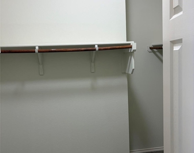 130 Sundown Ave - Photo Thumbnail 12