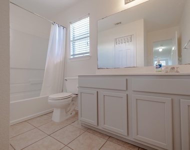2202 Piedmont Ct - Photo Thumbnail 10