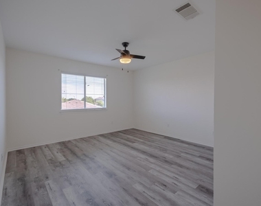 2202 Piedmont Ct - Photo Thumbnail 15