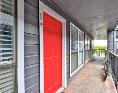 2804 Rio Grande St - Photo Thumbnail 2