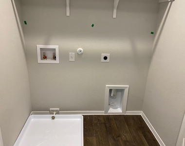 145 Free Stone Dr - Photo Thumbnail 33