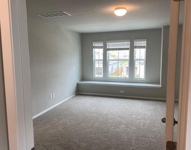 145 Free Stone Dr - Photo Thumbnail 23