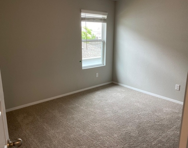 145 Free Stone Dr - Photo Thumbnail 32