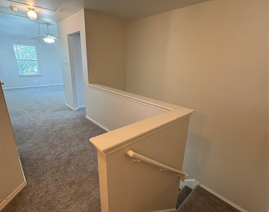 214 Winter St - Photo Thumbnail 18