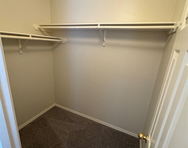 214 Winter St - Photo Thumbnail 16