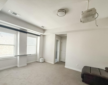 112 Rosebush Dr - Photo Thumbnail 21