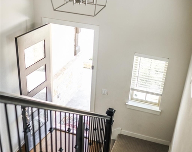 112 Rosebush Dr - Photo Thumbnail 19