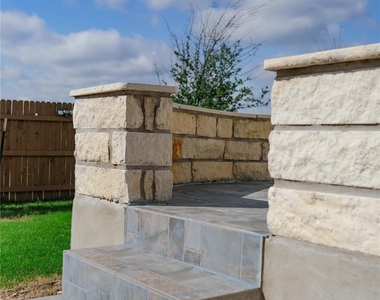 112 Rosebush Dr - Photo Thumbnail 32