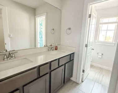 112 Rosebush Dr - Photo Thumbnail 27