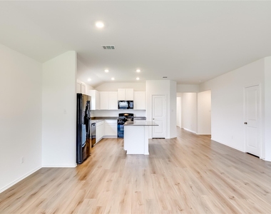 4217 Home Place Rd - Photo Thumbnail 10
