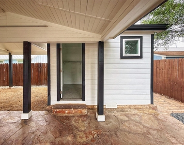 6915 Villita Avenida St - Photo Thumbnail 18
