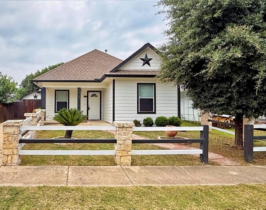 6915 Villita Avenida St - Photo Thumbnail 2