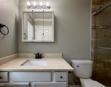 6915 Villita Avenida St - Photo Thumbnail 11
