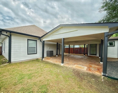 6915 Villita Avenida St - Photo Thumbnail 20